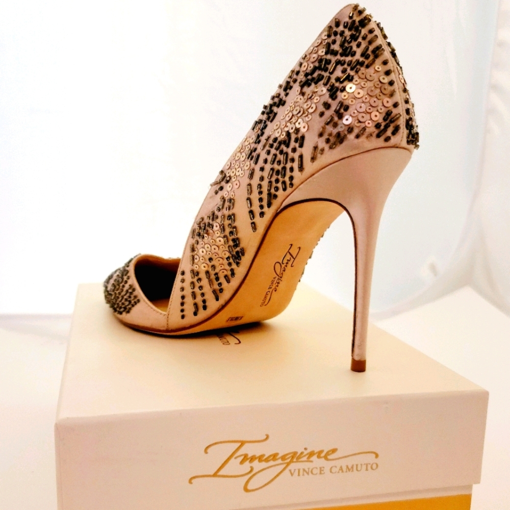 High heel pump with a beaded upper